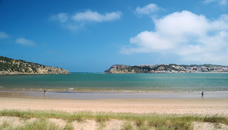 praia_de_sao_martinho_do_porto-5